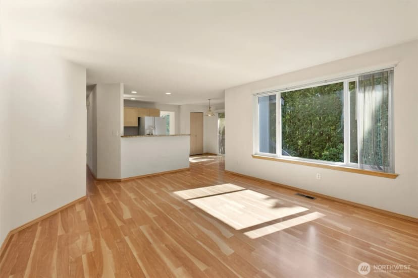 Property photo for 20532 121st Way Se, Kent photo 11