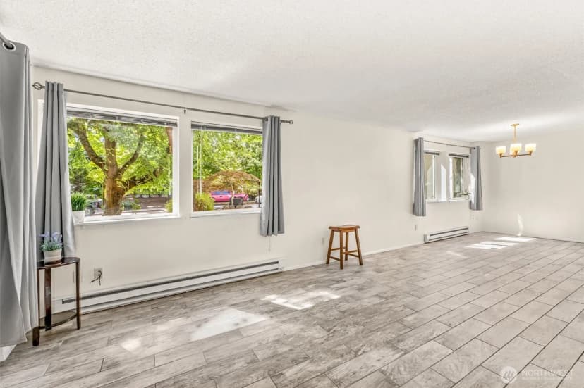 Property photo for 5912 California Avenue Sw #102, Seattle photo 3