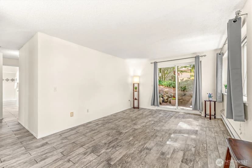 Property photo for 5912 California Avenue Sw #102, Seattle
