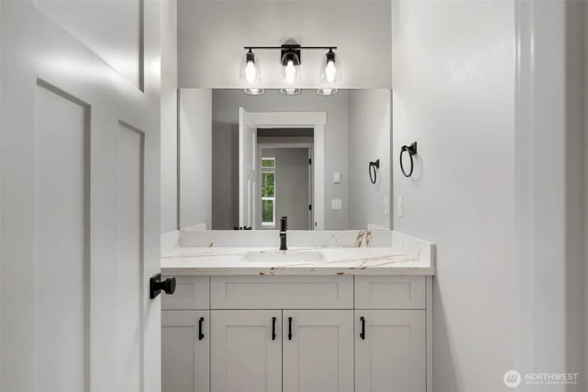 Property photo for 5306 Se Cottage Path Way, Port Orchard photo 18