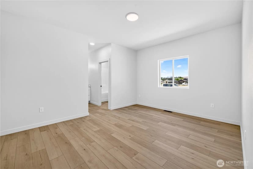Property photo for 309 Olivia Street, Sunnyside photo 15