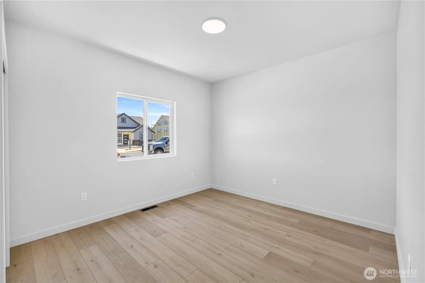 Property photo for 309 Olivia Street, Sunnyside photo 22