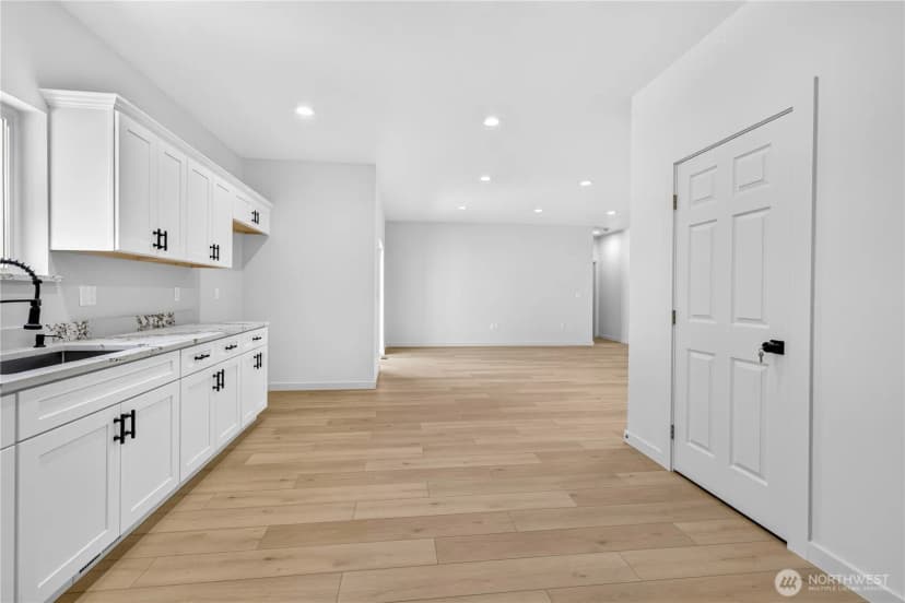 Property photo for 309 Olivia Street, Sunnyside photo 9