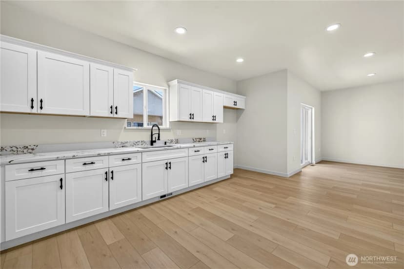 Property photo for 309 Olivia Street, Sunnyside photo 10