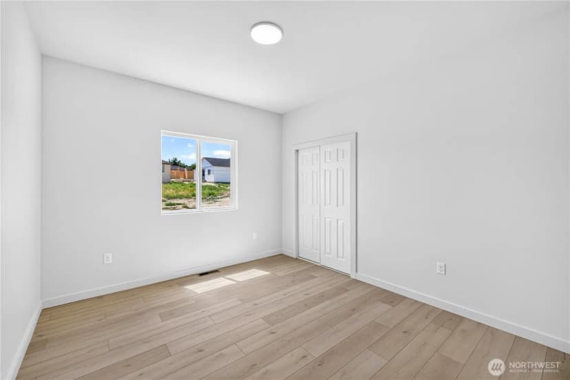 Property photo for 309 Olivia Street, Sunnyside photo 20