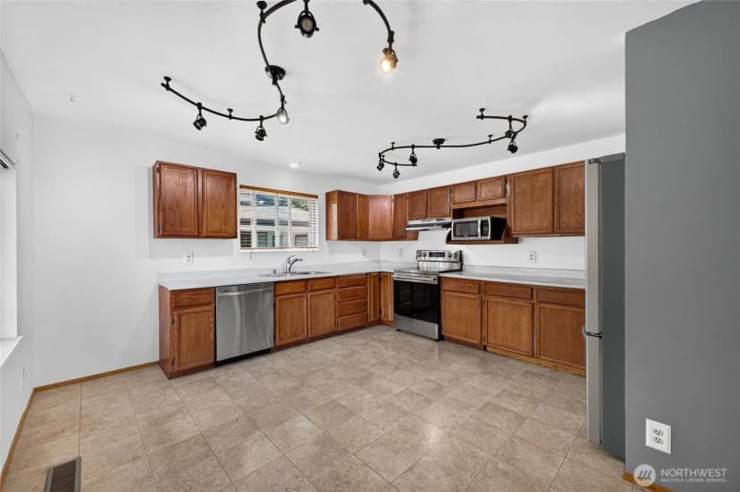 Property photo for 233 Cascade Street, Buckley photo 8