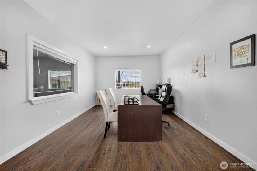 Property photo for 506 E Stover Road, Grandview photo 8
