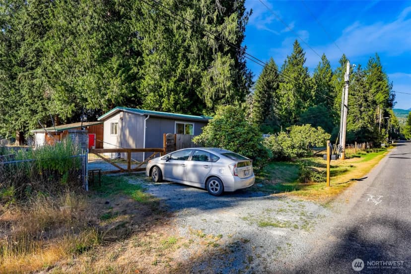 Property photo for 46649 Baker Loop Road, Concrete photo 23