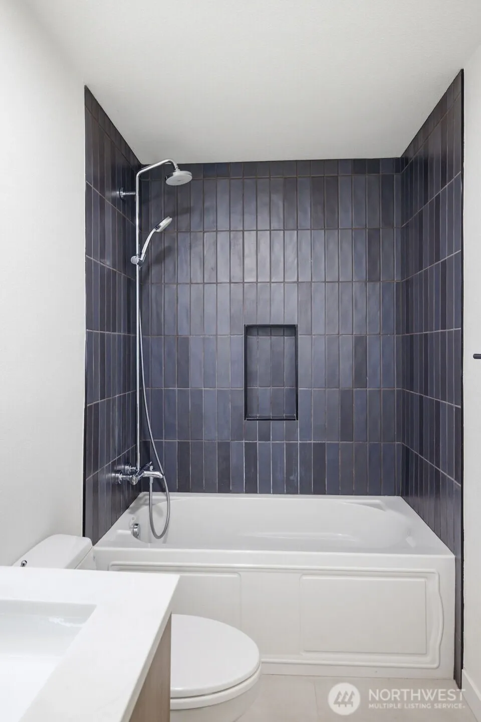 Property photo for 8800 20th Avenue Ne #b202, Seattle photo 29