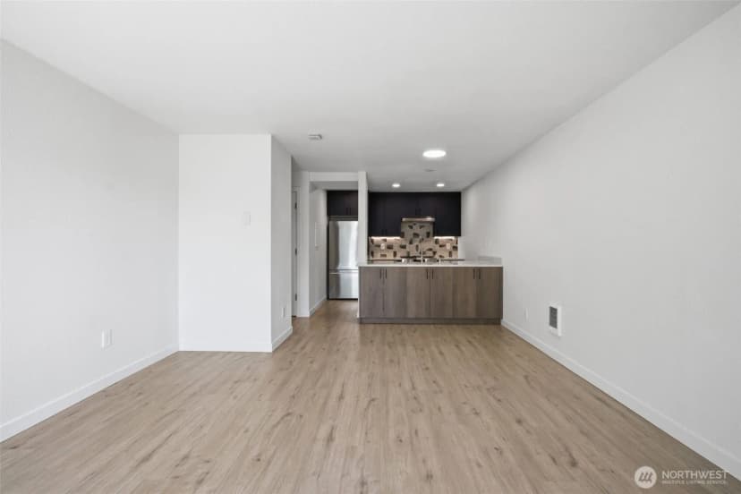 Property photo for 8800 20th Avenue Ne #b202, Seattle photo 10