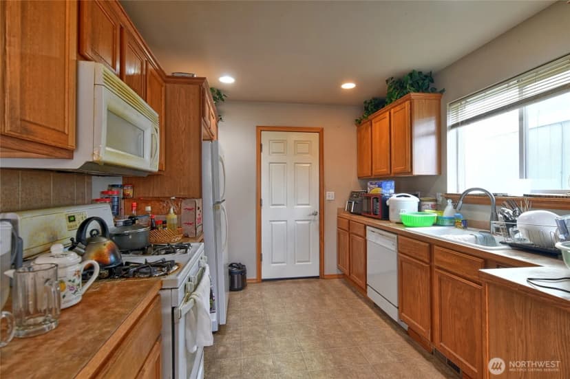 Property photo for 10523 7th Avenue W, Everett photo 6
