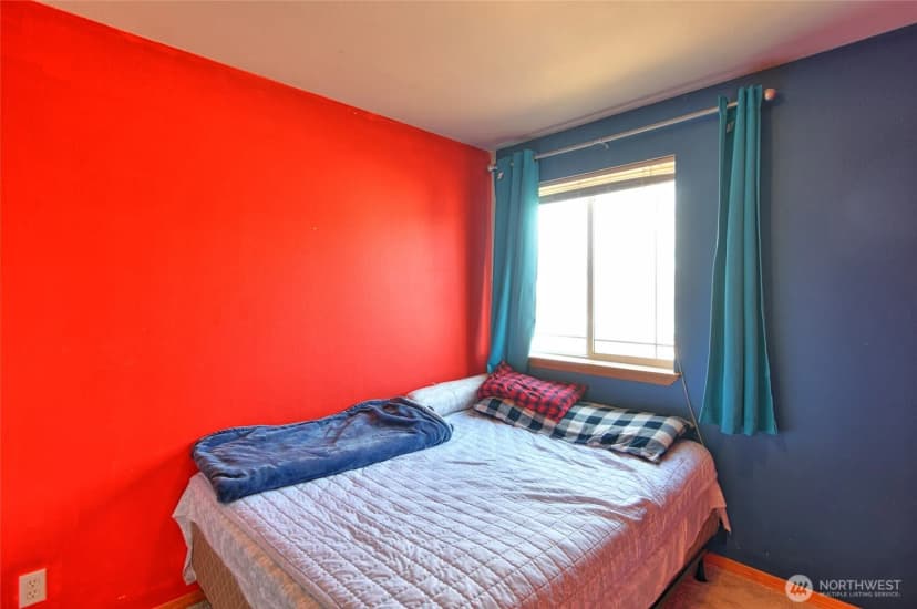 Property photo for 10523 7th Avenue W, Everett photo 16