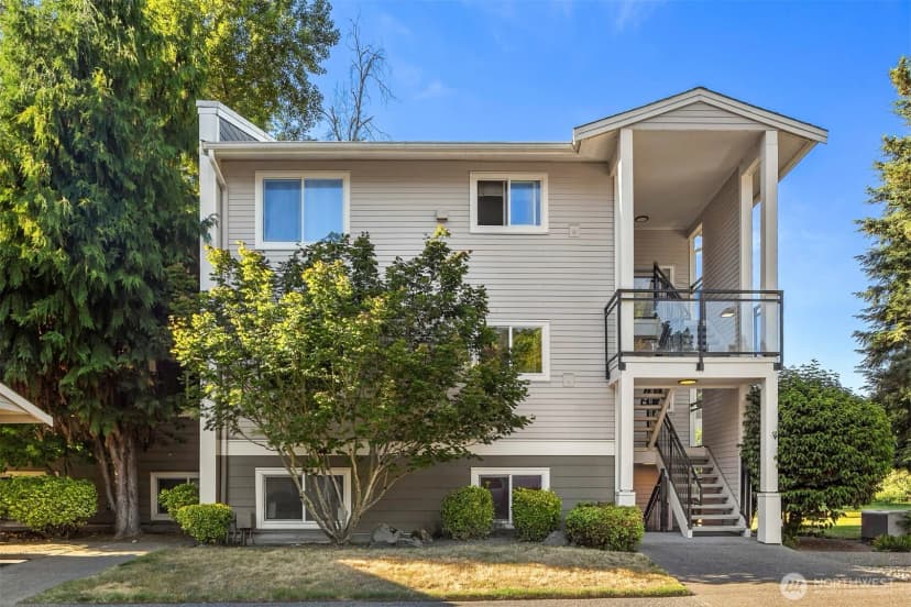 Property photo for 10838 E Riverside Drive #c203, Bothell photo 3