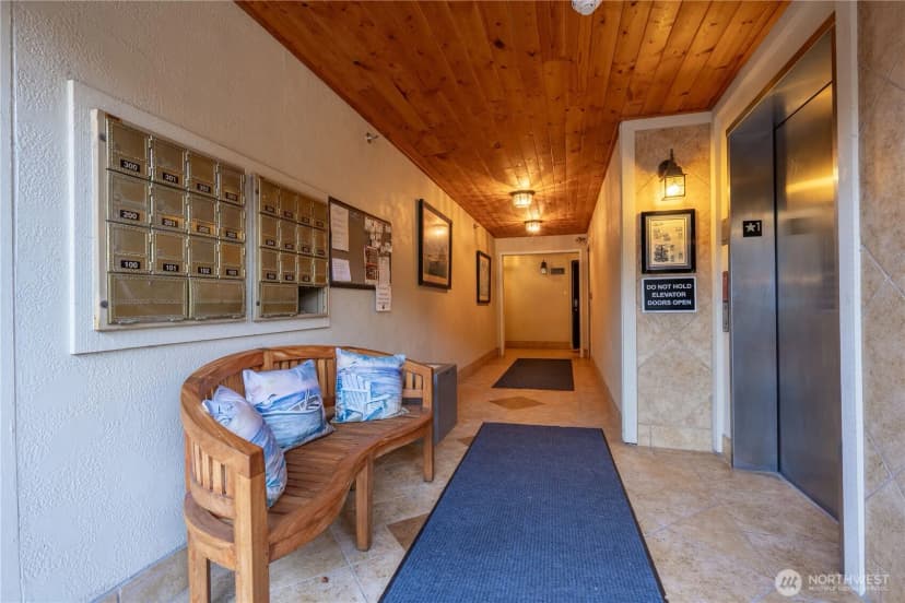 Property photo for 1300 Peace Portal Dr #206, Blaine photo 28