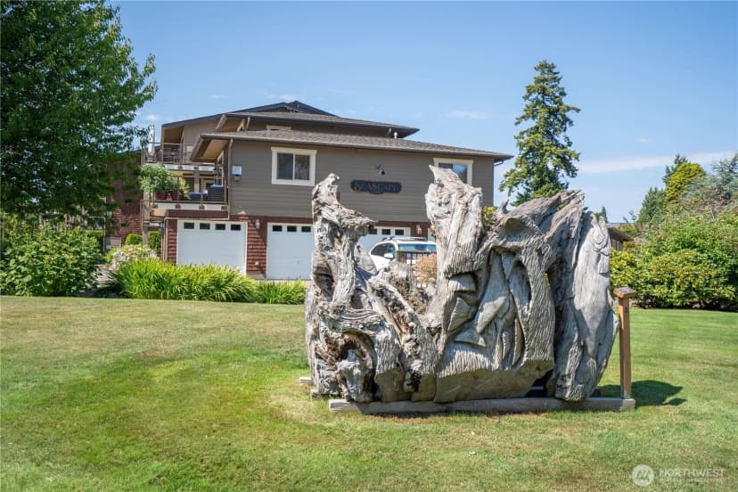 Property photo for 1300 Peace Portal Dr #206, Blaine photo 35