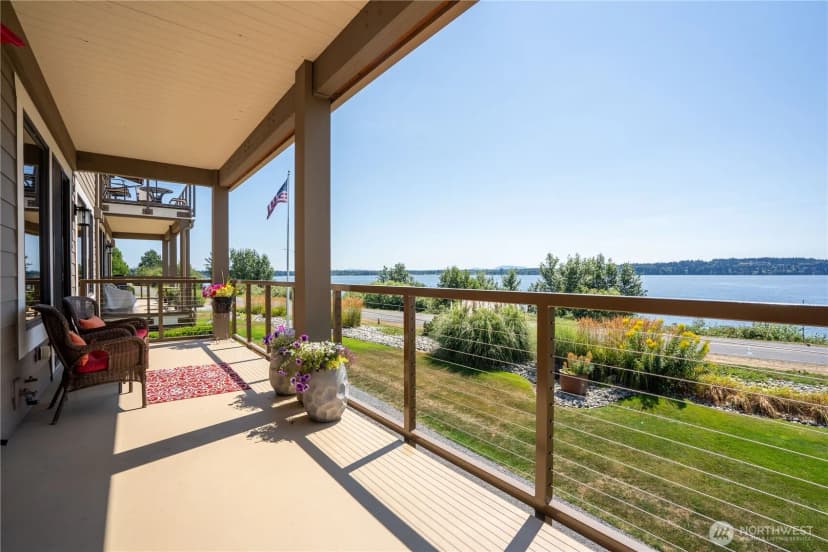 Property photo for 1300 Peace Portal Dr #206, Blaine photo 12