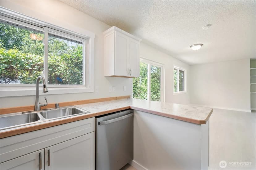 Property photo for 1703 33rd Avenue, Longview photo 8