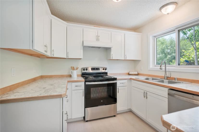 Property photo for 1703 33rd Avenue, Longview photo 7