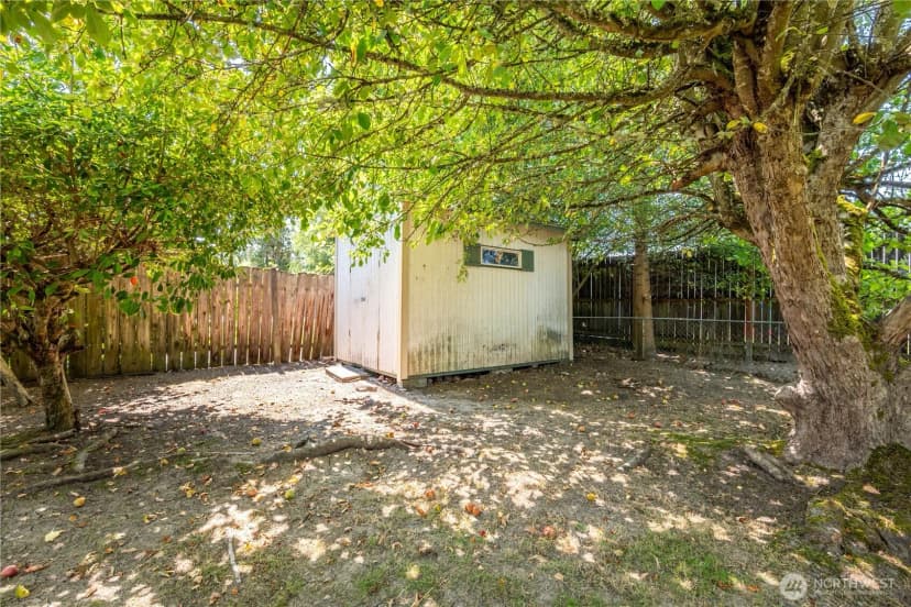 Property photo for 1703 33rd Avenue, Longview photo 23