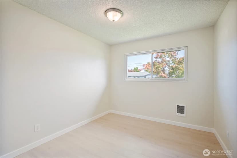 Property photo for 1703 33rd Avenue, Longview photo 19