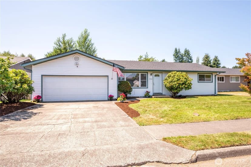 Property photo for 1703 33rd Avenue, Longview photo 30