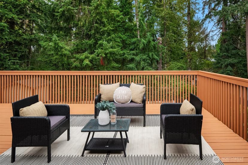 Property photo for 16036 Ne 106th Street, Redmond photo 12
