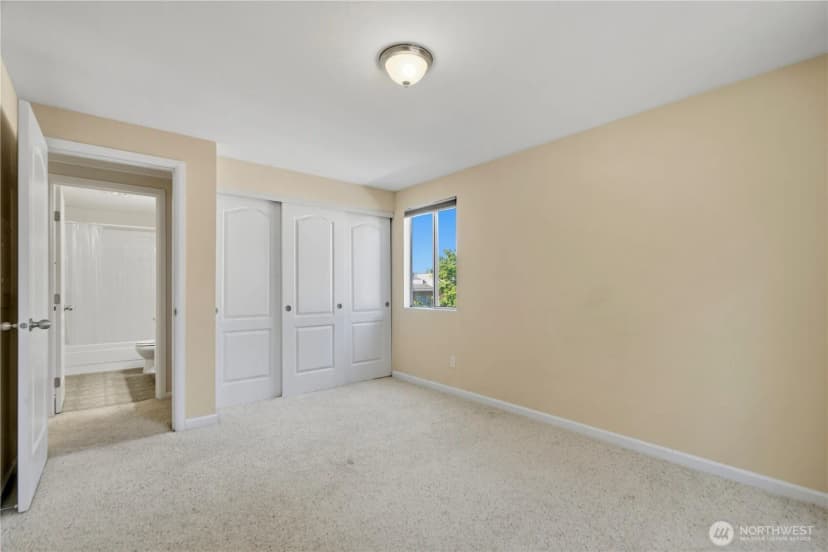Property photo for 1003 156th Avenue Ne #308, Bellevue photo 9