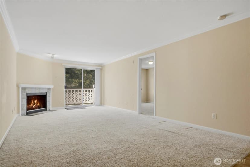 Property photo for 1003 156th Avenue Ne #308, Bellevue photo 2