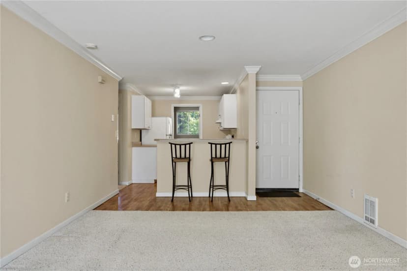 Property photo for 1003 156th Avenue Ne #308, Bellevue photo 4