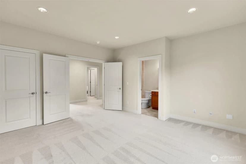 Property photo for 8225 155th Avenue Se, Newcastle photo 34