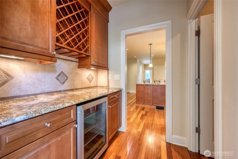 Property photo for 8225 155th Avenue Se, Newcastle photo 12