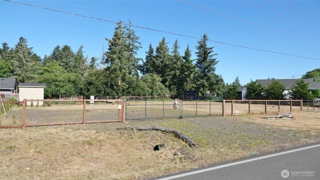 Property photo for 721 Mt Olympus Avenue Se, Ocean Shores photo 2