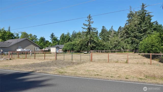 Property photo for 721 Mt Olympus Avenue Se, Ocean Shores photo 4