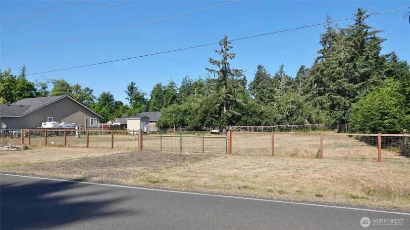 Property photo for 721 Mt Olympus Avenue Se, Ocean Shores photo 4