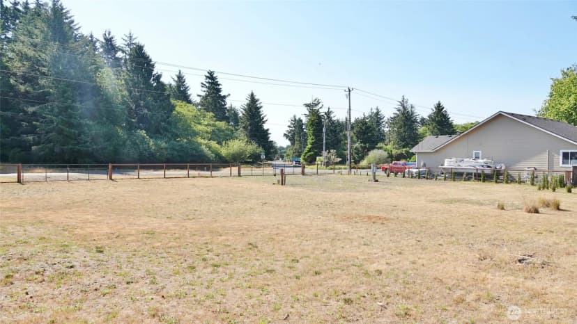 Property photo for 721 Mt Olympus Avenue Se, Ocean Shores photo 18