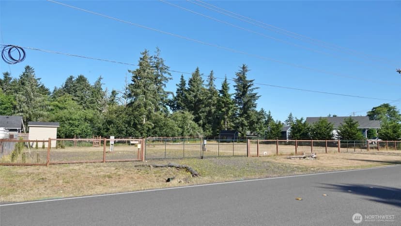 Property photo for 721 Mt Olympus Avenue Se, Ocean Shores photo 3