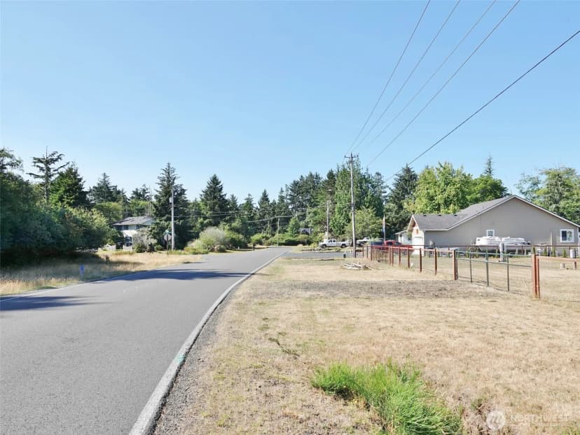 Property photo for 721 Mt Olympus Avenue Se, Ocean Shores photo 22