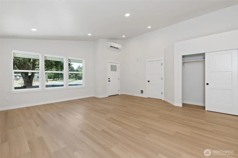 Property photo for 21913 127th Street Ct E, Bonney Lake photo 5