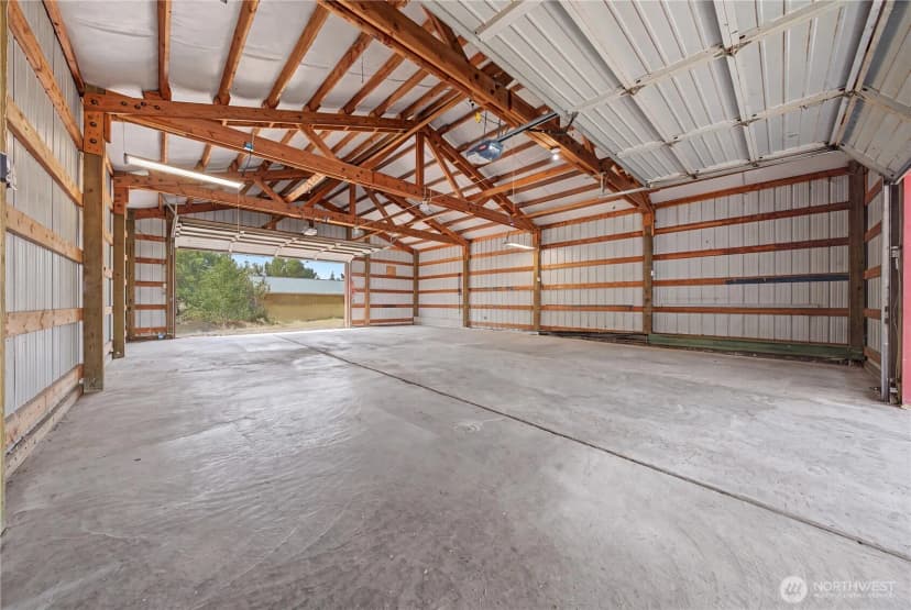 Property photo for 9432 Road J. 3 Nw, Quincy photo 2