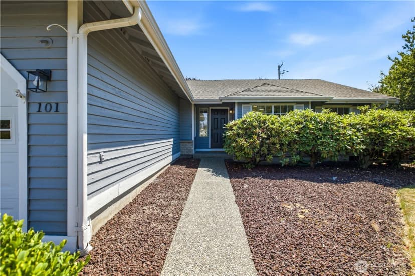 Property photo for 101 Jewell Street, Enumclaw photo 3