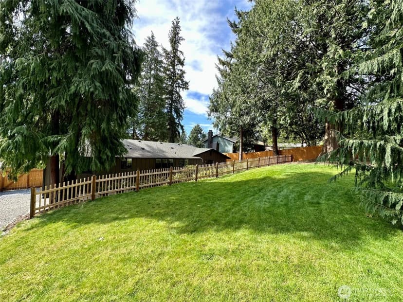 Property photo for 8920 168th Avenue Ne, Redmond photo 33