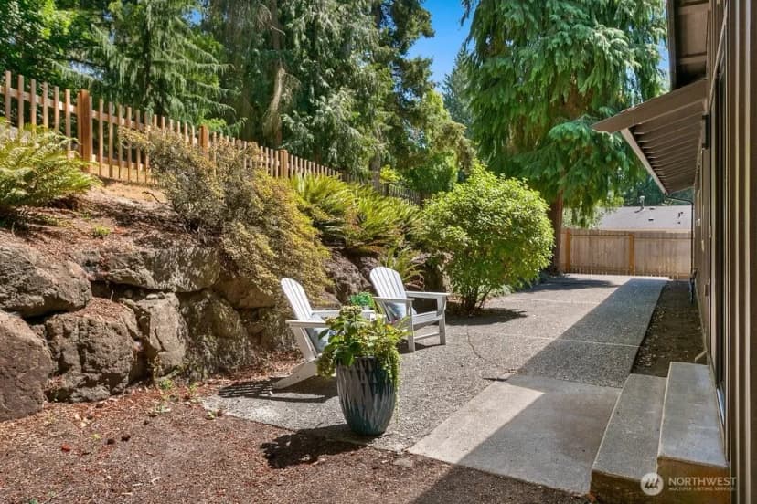 Property photo for 8920 168th Avenue Ne, Redmond photo 31