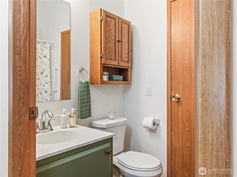 Property photo for 6883 Capricorn Lane Ne, Bremerton photo 16