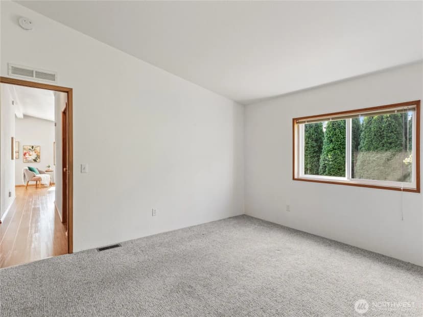 Property photo for 6883 Capricorn Lane Ne, Bremerton photo 18