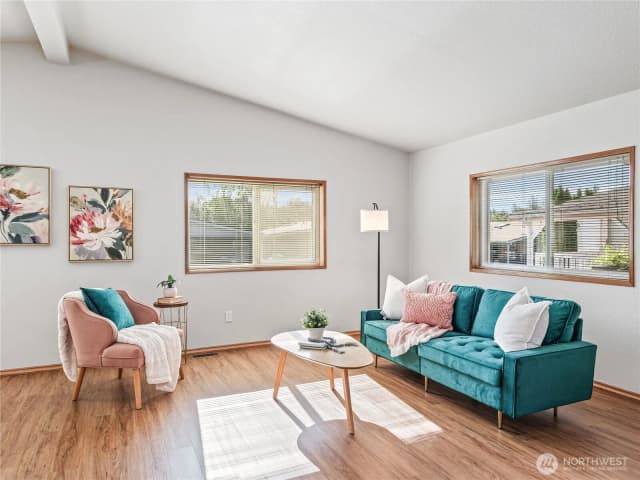 Property photo for 6883 Capricorn Lane Ne, Bremerton photo 5