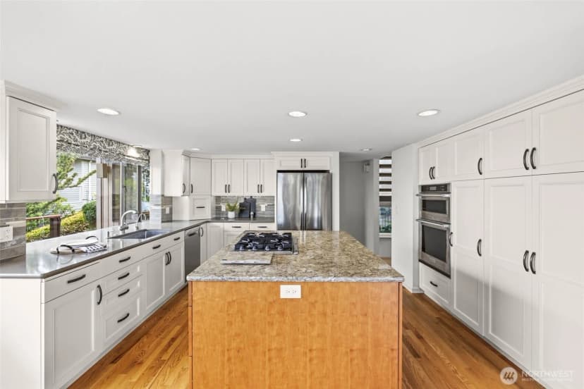 Property photo for 7320 164th Place Sw, Edmonds photo 8
