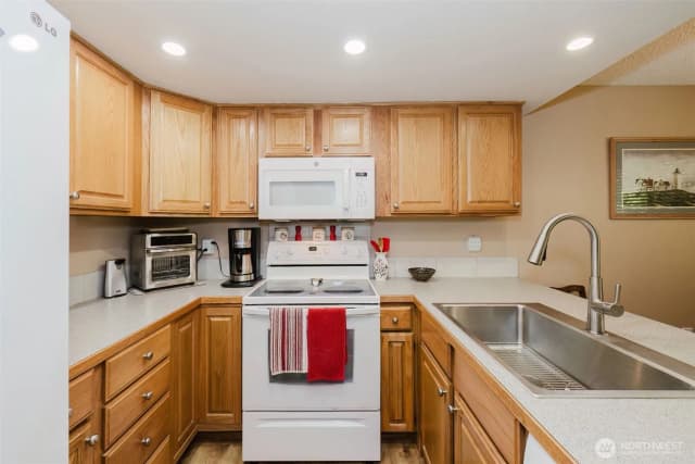 Property photo for 2969 Se Mile Hill Drive #e2, Port Orchard photo 5