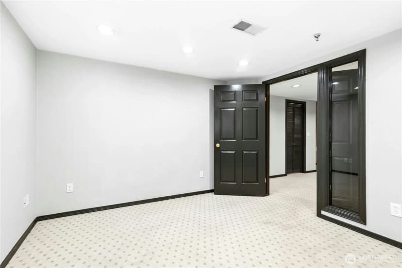 Property photo for 601 12th Avenue Nw #e1, Issaquah photo 39