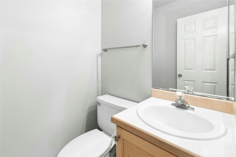 Property photo for 601 12th Avenue Nw #e1, Issaquah photo 35
