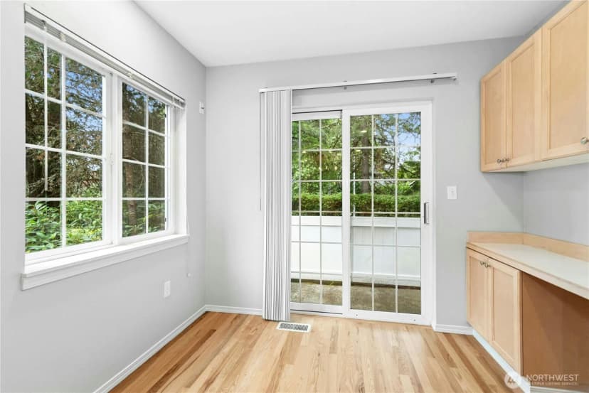 Property photo for 601 12th Avenue Nw #e1, Issaquah photo 24